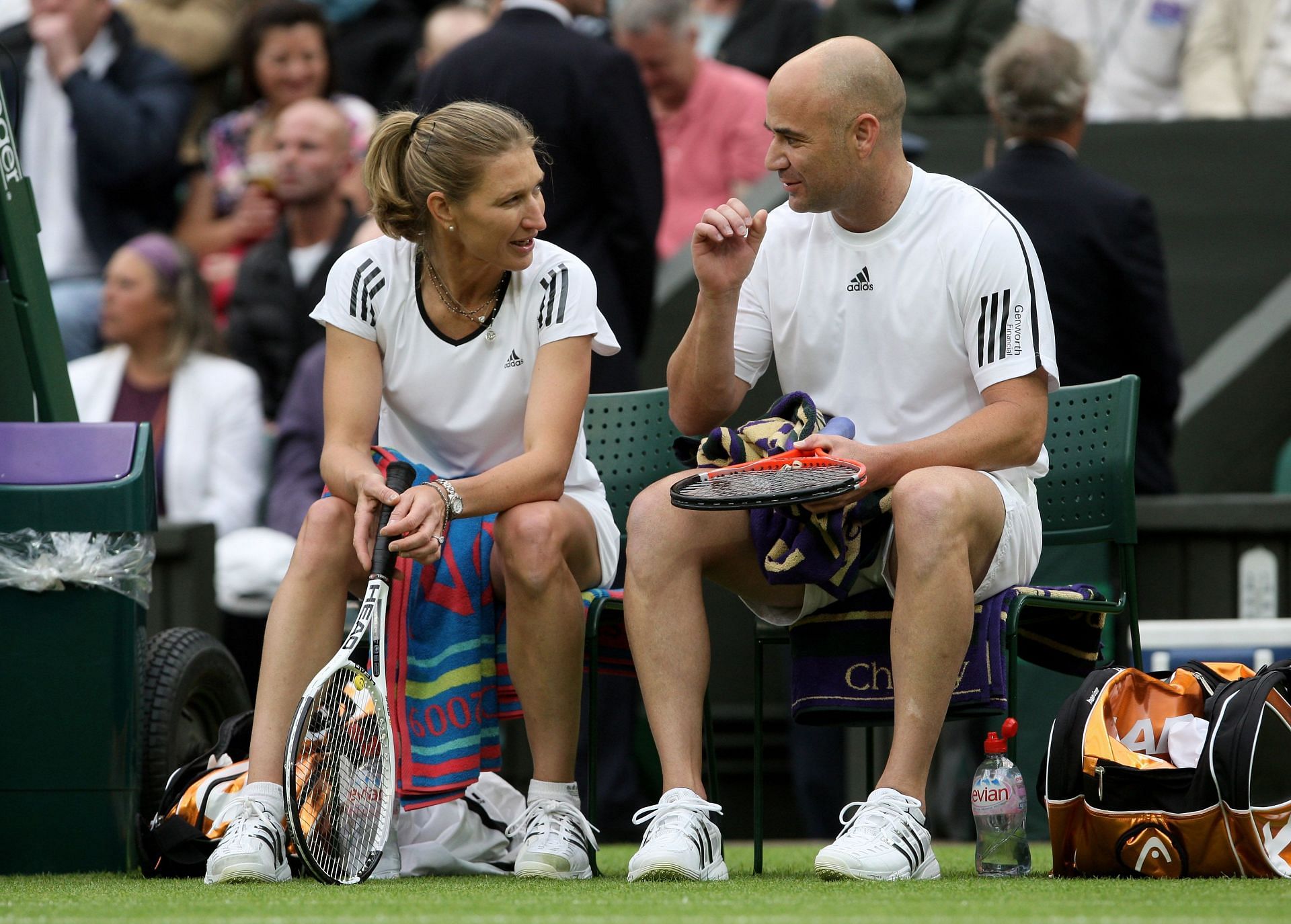 Steffi Graf (L) and Andre Agassi