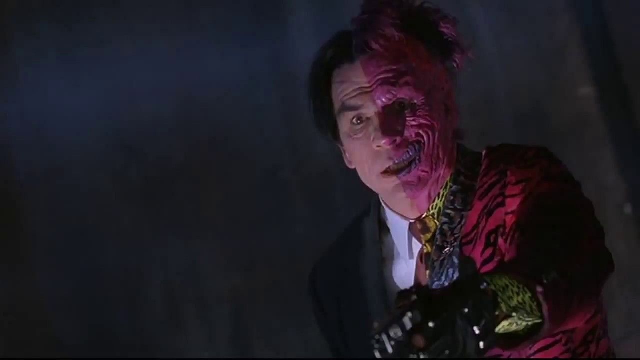 Tommy Lee Jones&#039; Two-Face in Batman Forever was a double disappointment (Image via Warner Bros)