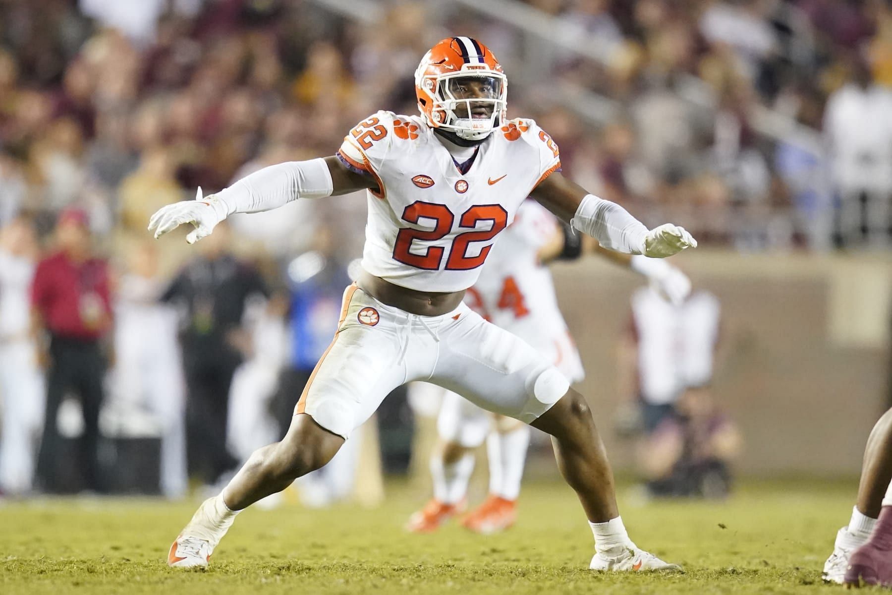 Clemson Tigers LB Trenton Simpson could be a good pick for many teams in the NFL