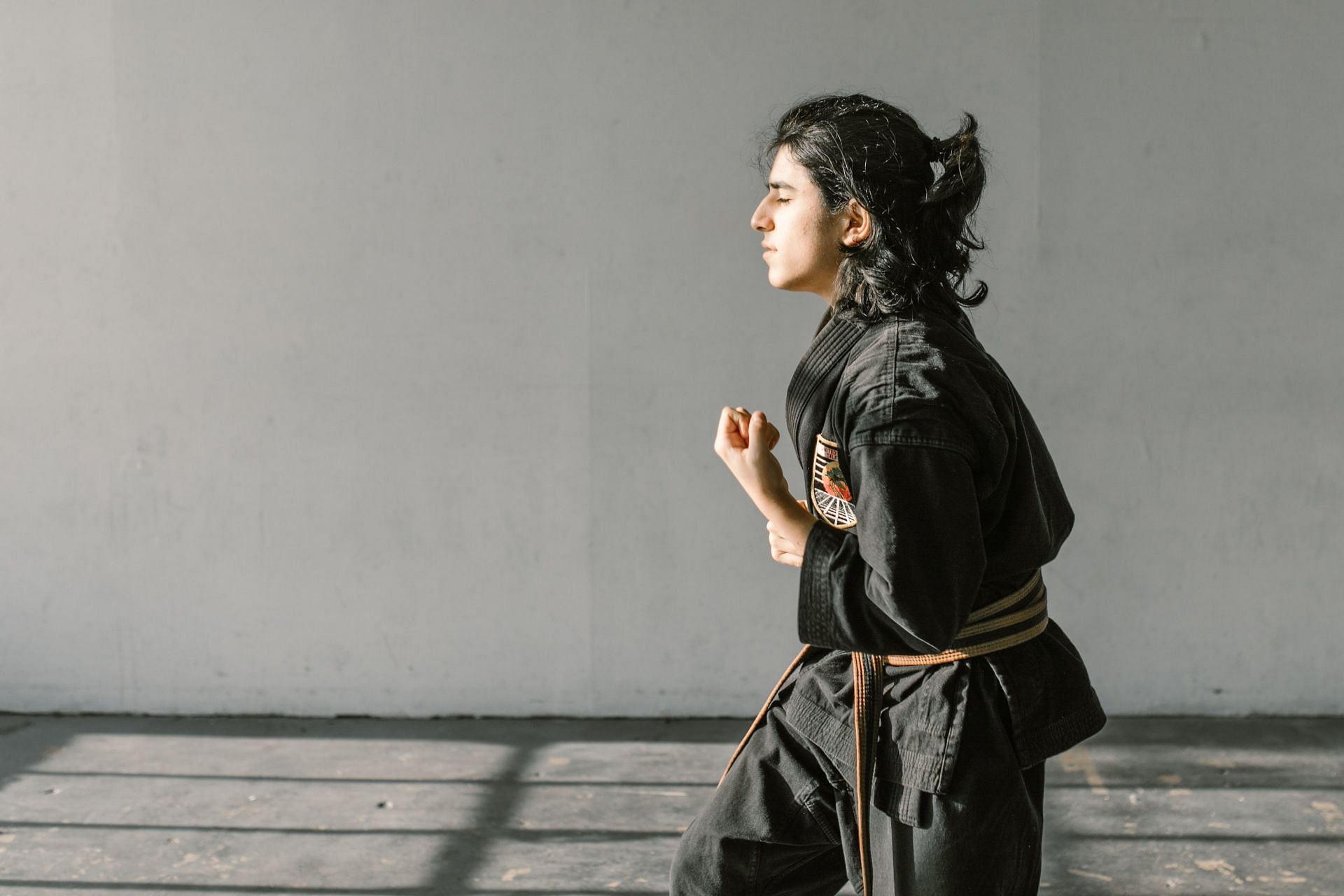 Tai Chi has also been found to be effective in relieving chronic pain (Image via Pexels)