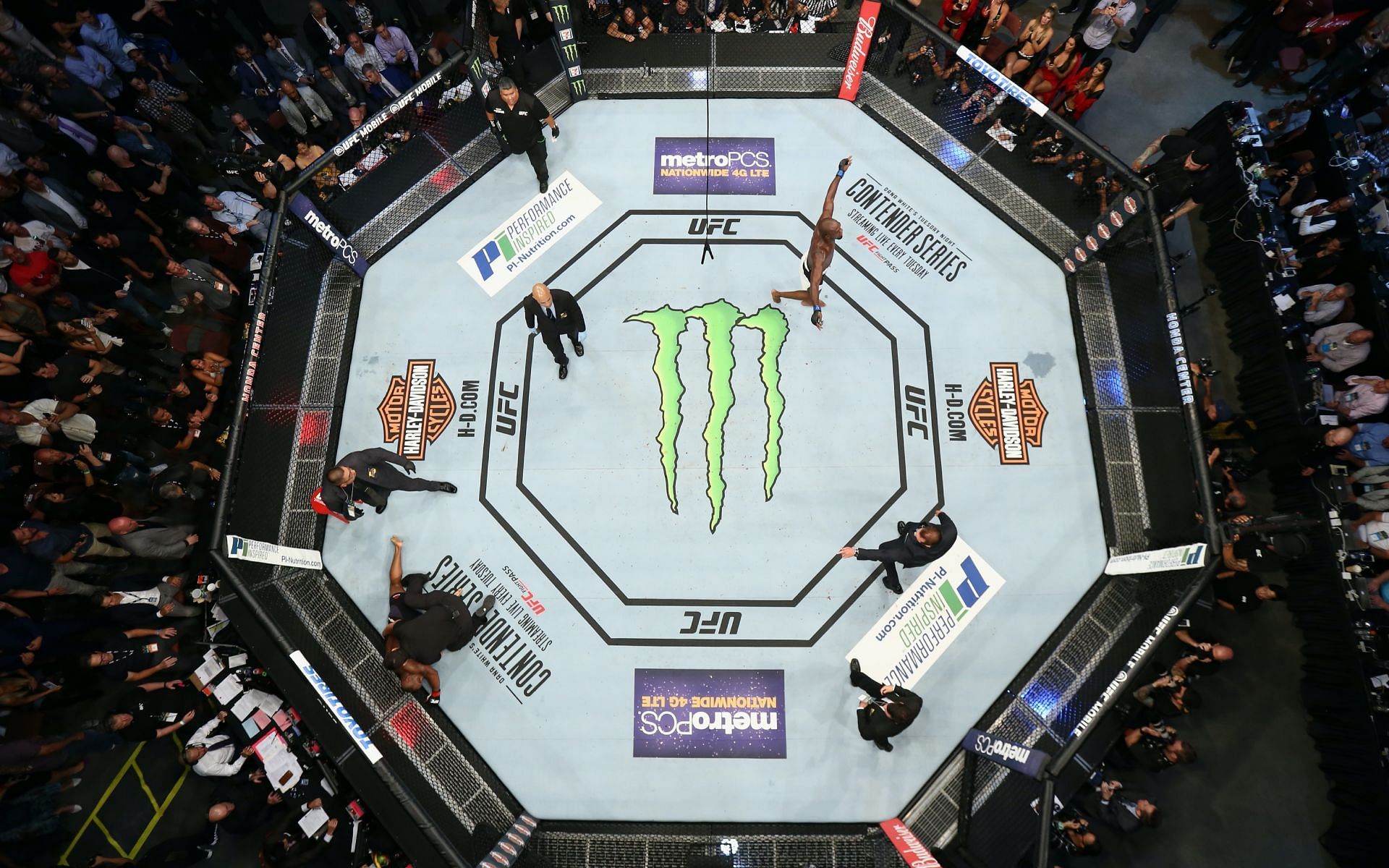 UFC octagon [Image credits: Getty Images] 