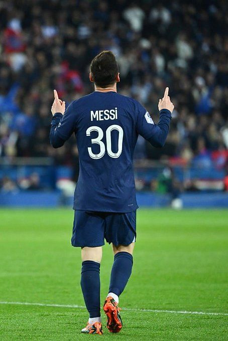 “Alien among humans” – Fans salute Lionel Messi as he joins Cristiano ...