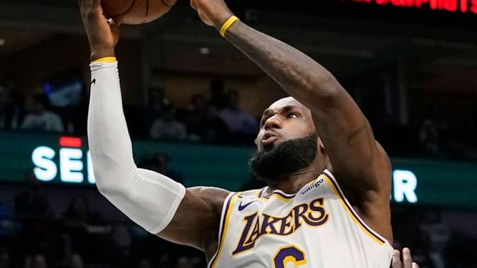 Watch: LeBron James puts on a silky-smooth finish to give the LA Lakers the lead