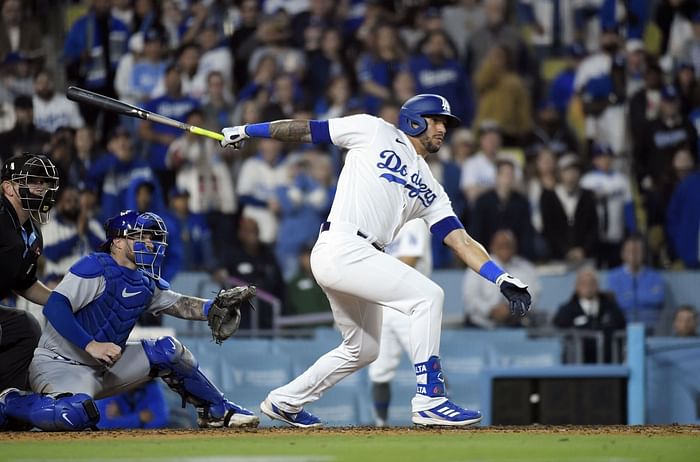 Dodgers agree to one-year contract with outfielder David Peralta