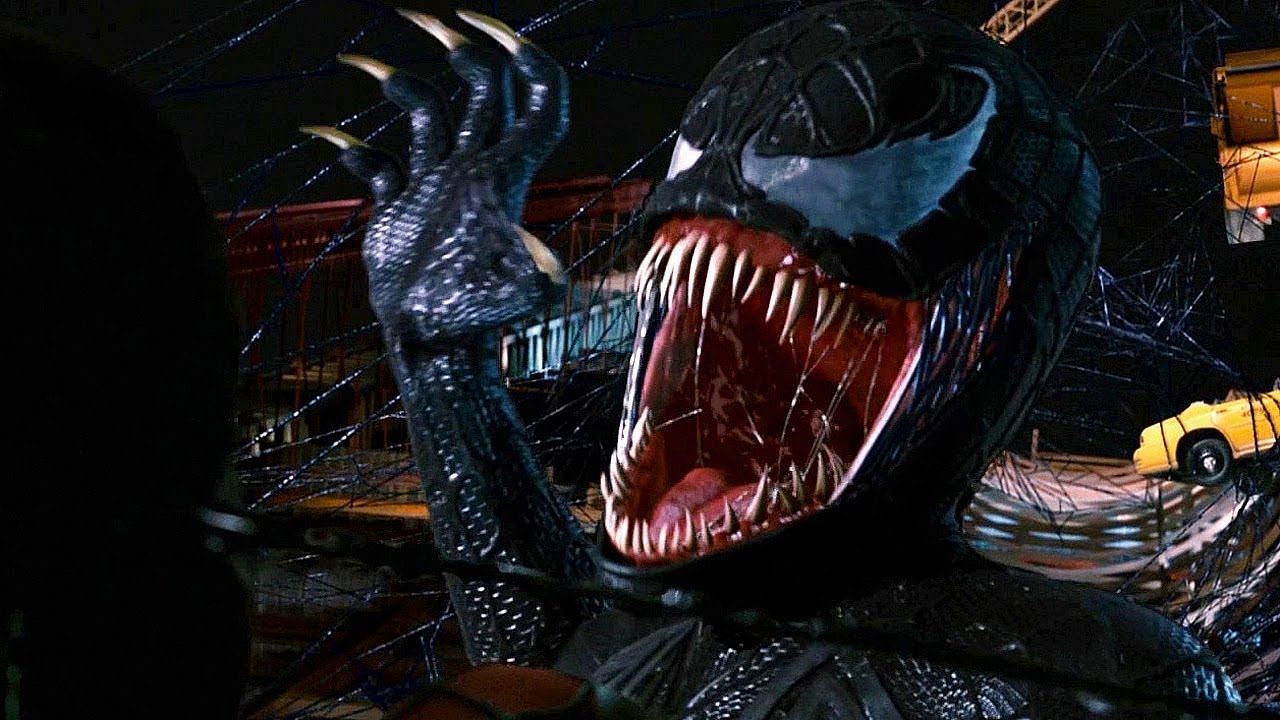 Venom&#039;s CGI design was subpar, making him look like a cartoonish caricature of the comic book version in the superhero film adaptation (Image via Sony Pictures)