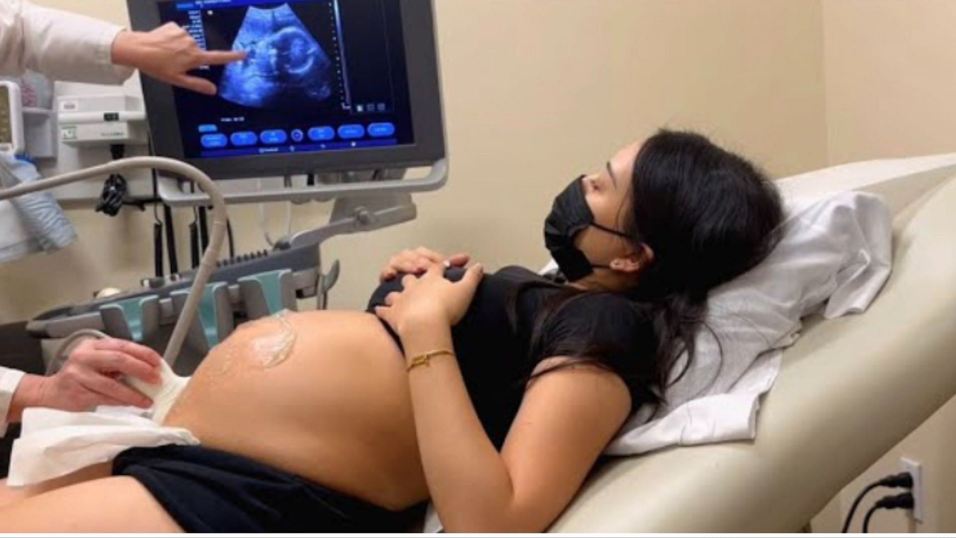 Ellerie Marie during her ultrasound (Photo via YouTube)