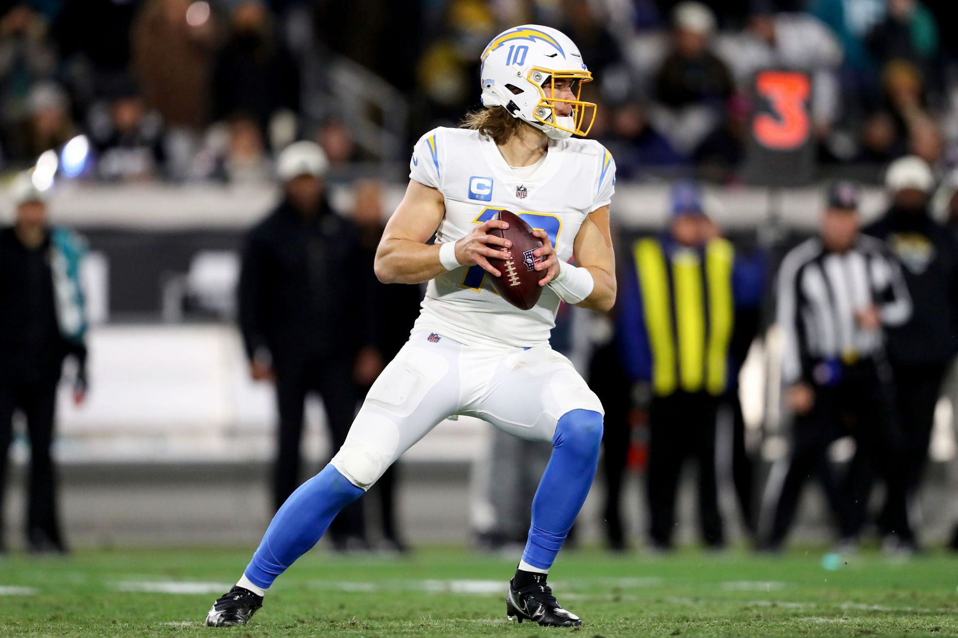 Justin Herbert, one of the rising stars of the NFL (Image via Getty).