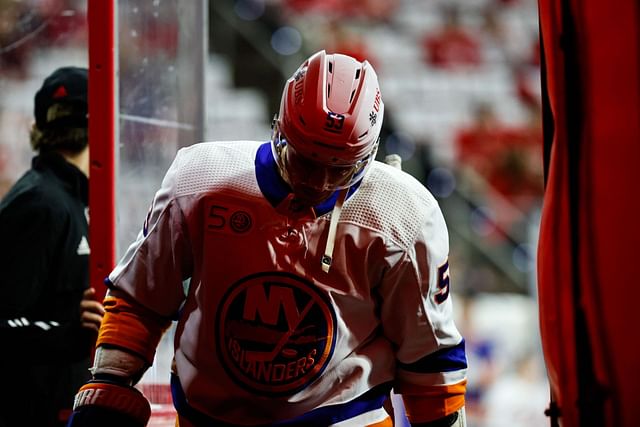 New York Islanders v Carolina Hurricanes - Game Two