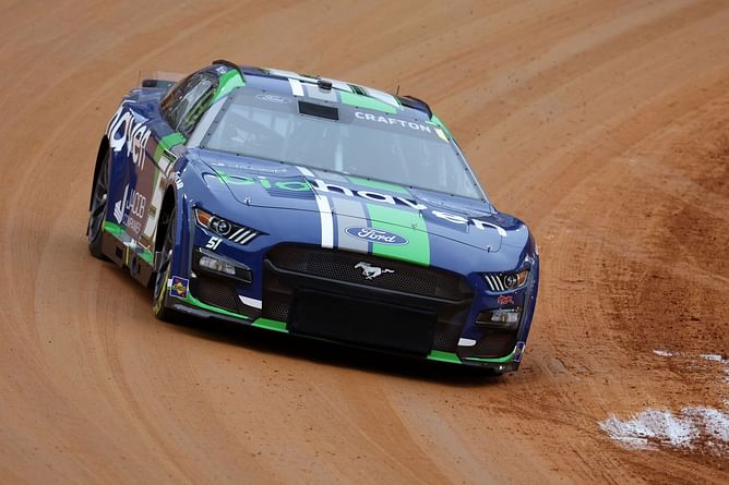 Who was Cody Ware’s replacement in Bristol Dirt race and how did he fare?