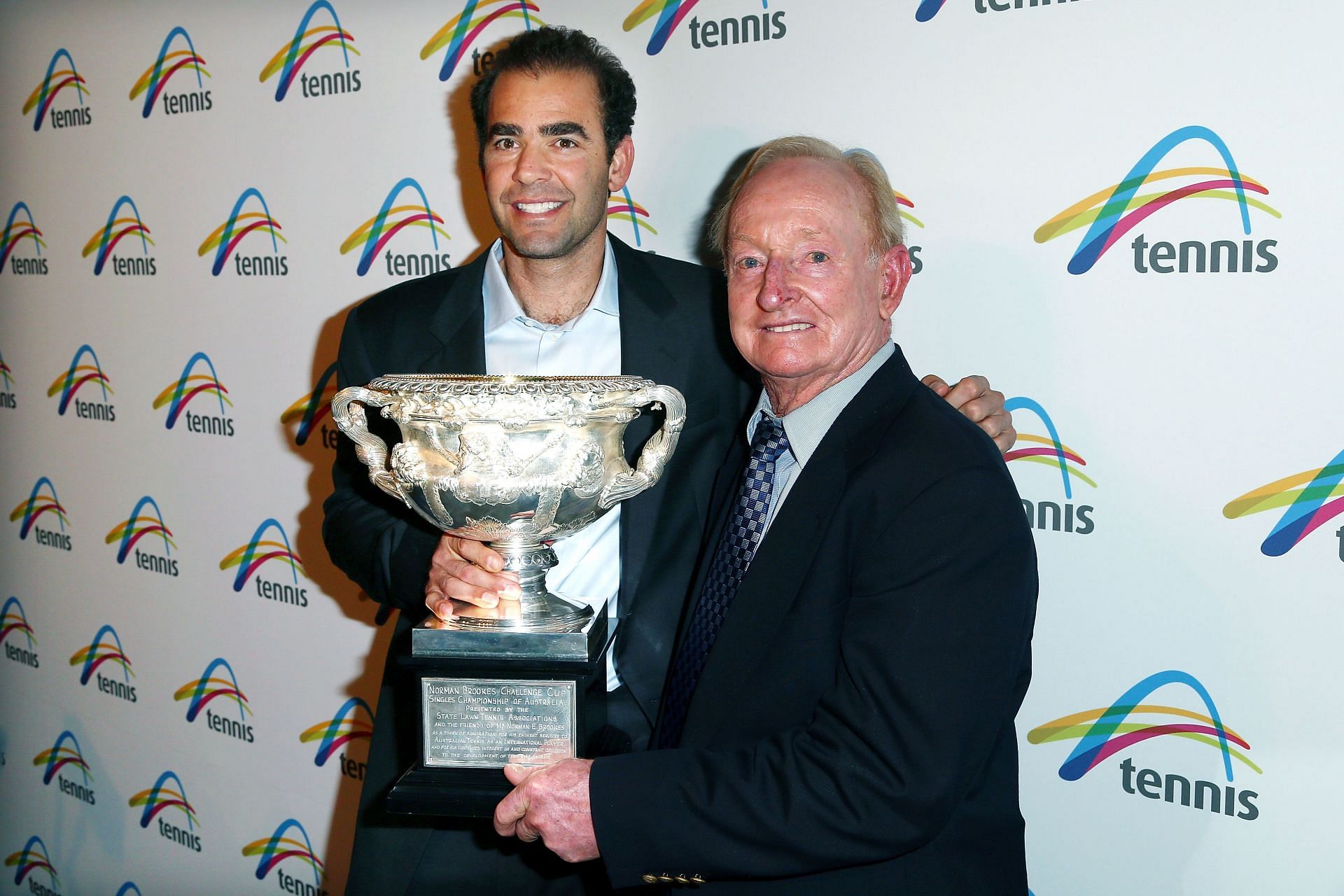 Pete Sampras(left) with Rod Laver(right) presenting the 2014 Australian Open