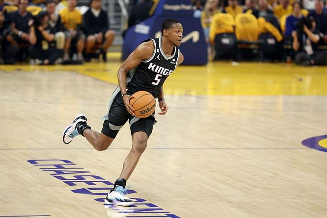 De'Aaron Fox Injury Update: NBA Clutch Player of the Year plans to return for Kings in Game 5 against Warriors