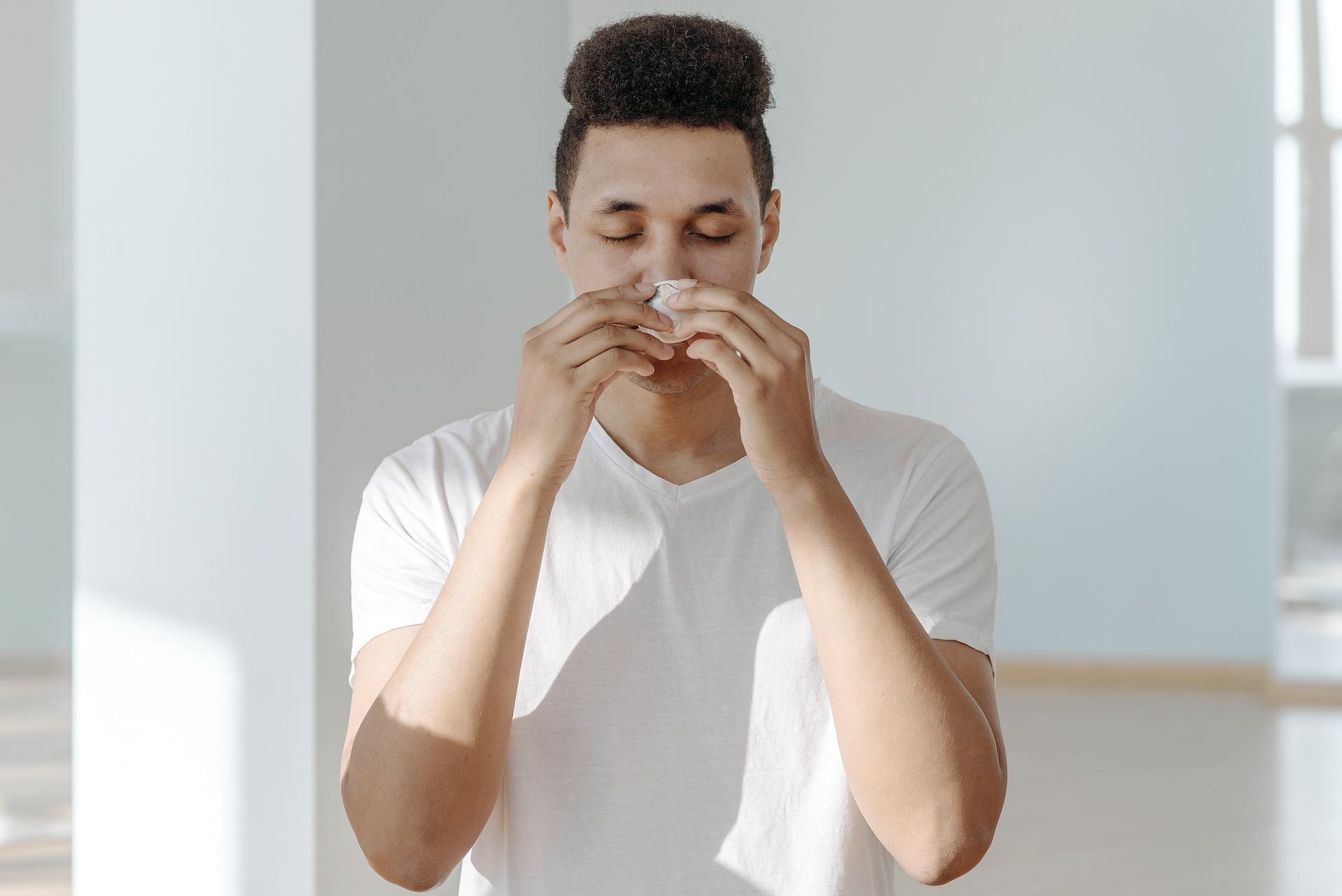 A facial steam can ease symptoms of a runny nose. (Photo via Pexels/Pavel Danilyuk)