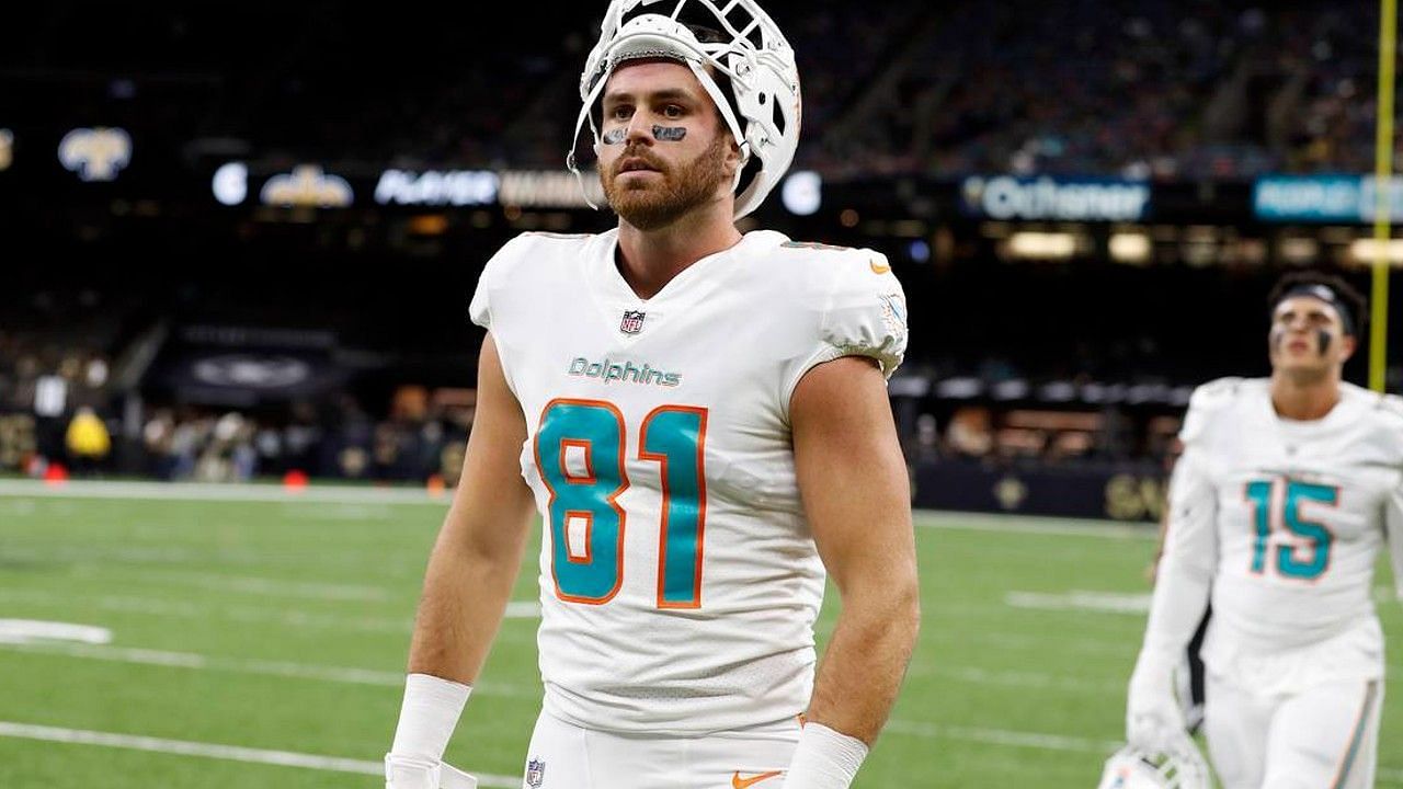The Miami Dolphins have extended tight end Durham Smythe with a new contract. 