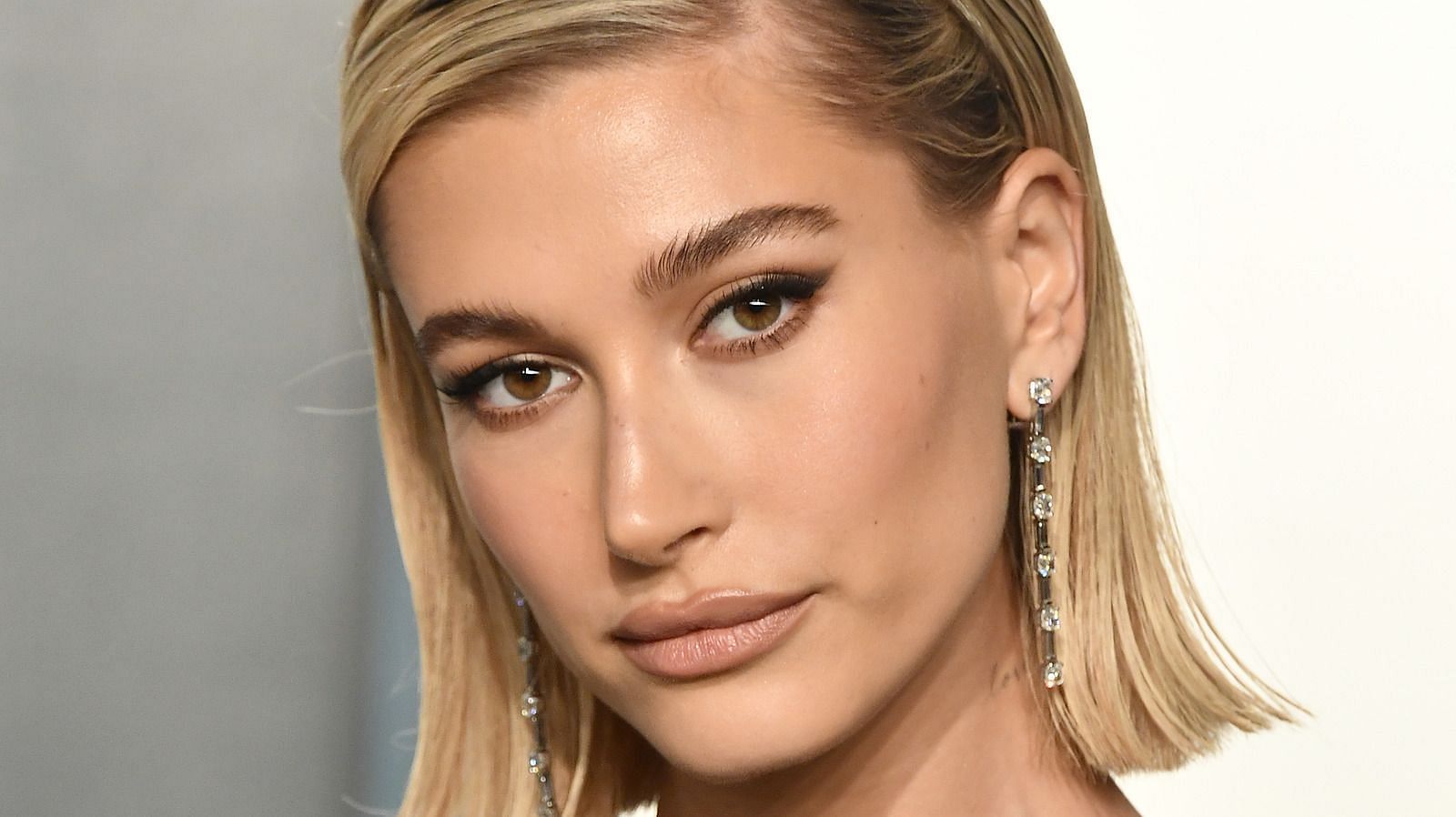 Needless to say, Hailey Bieber&#039;s mental health has significantly been impacted by bullying and trolling on the net. (Image via Freepik/ Freepik)
