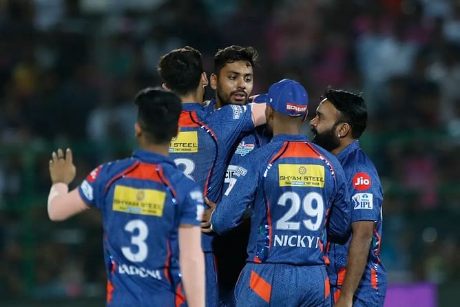 IPL 2023 : आवेश खान ने अंतिम ओवर में पलटा मैच, लखनऊ सुपर जायंट्स ने राजस्थान रॉयल्स को हराया
