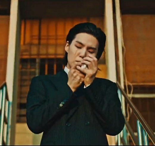 “He knows he’s hot”: BTS’ SUGA’s smoking scene in Haegeum goes viral ...
