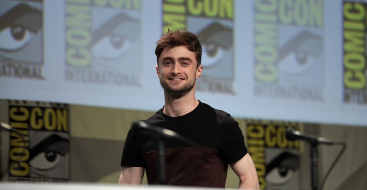 Fact: Even the famous Harry Potter star, Daniel Radcliffe has this condition and has also reported being bullied by others. (Image via Freepik/ Freepik)