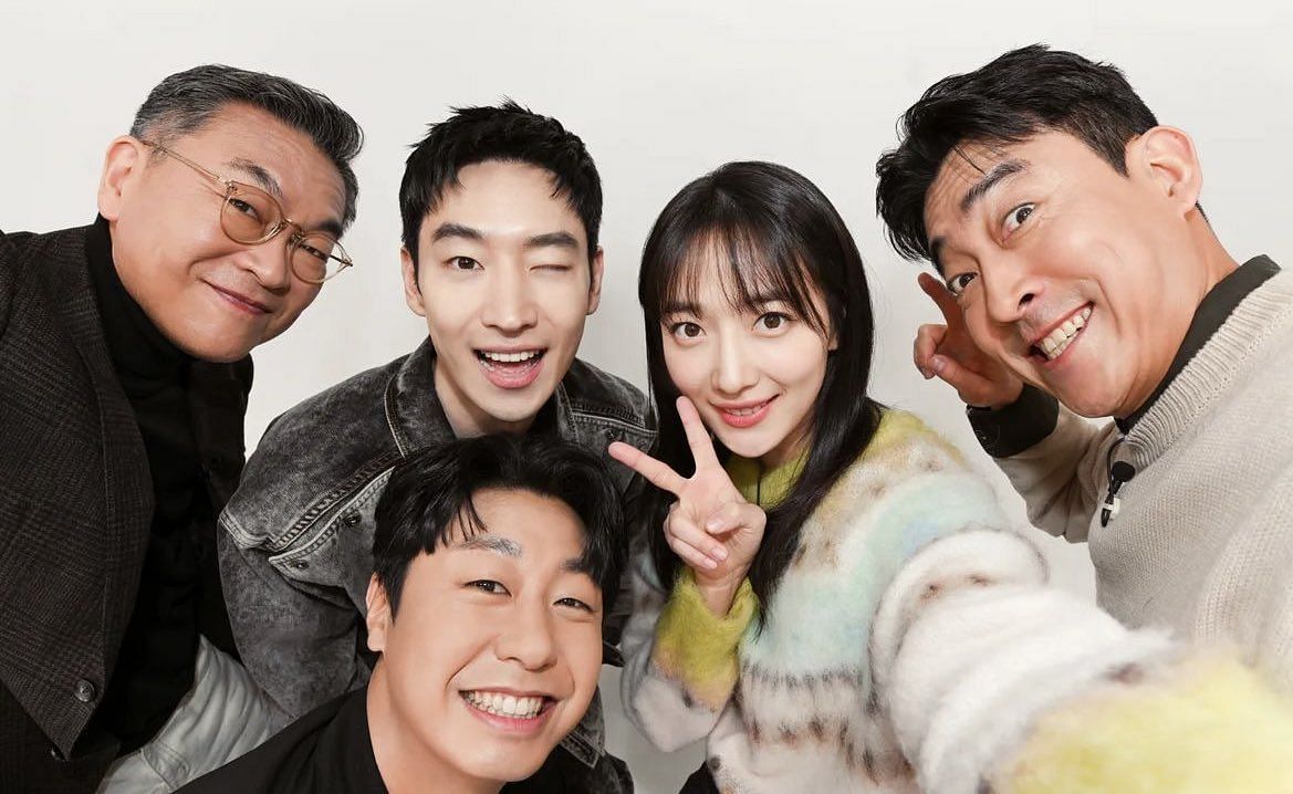 Featuring Taxi Driver cast (Image via SBS)