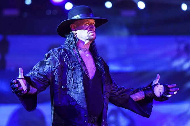 When released WWE Superstar "fell asleep" during a huge Undertaker match on SmackDown