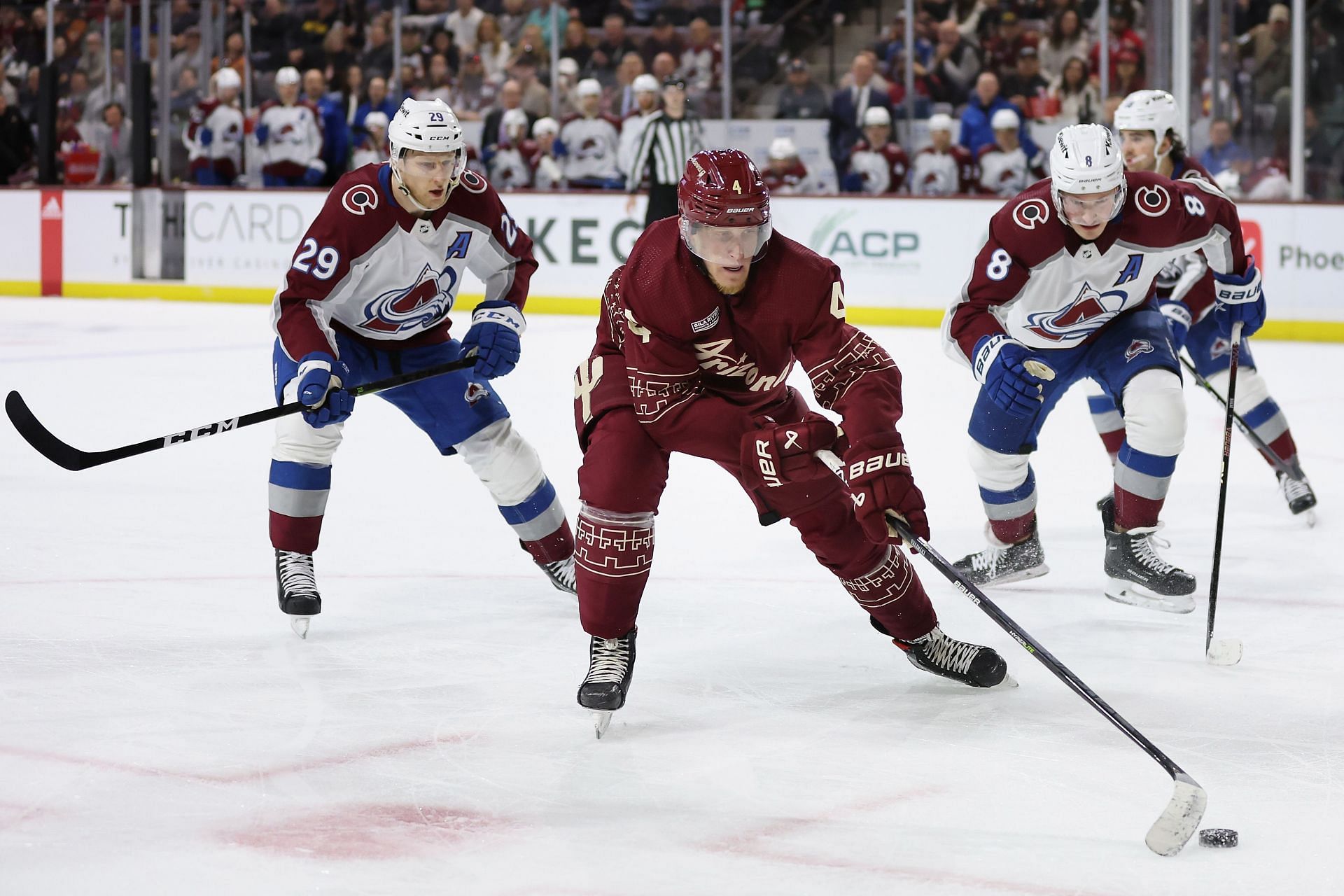 Colorado Avalanche v Arizona Coyotes