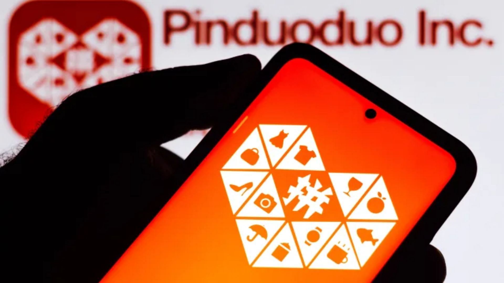 Pinduoduo app. (Photo via Rafael Henrique/Getty)