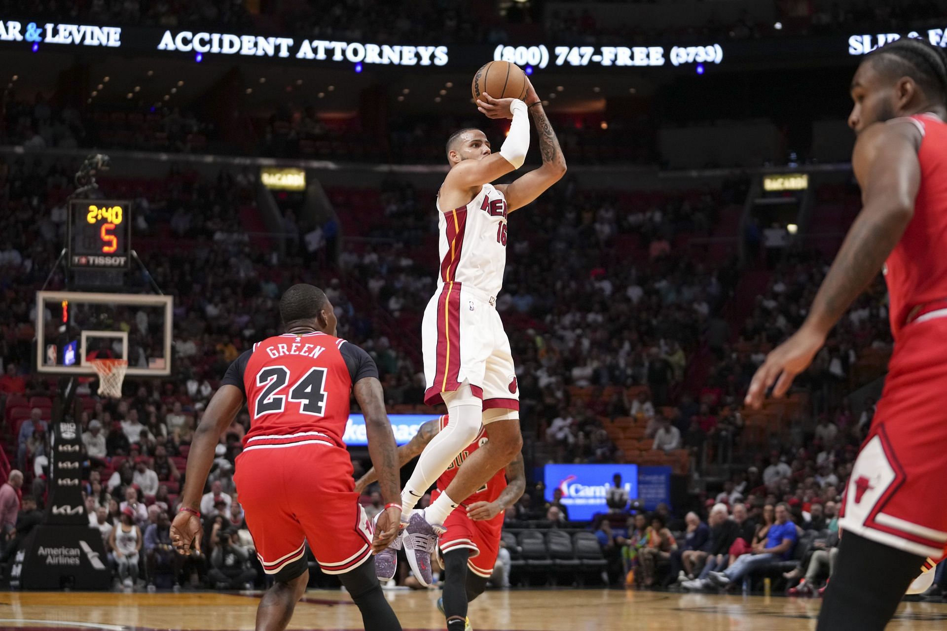 The Heat are 0-3 against the Bulls this season (Image via Getty Images)