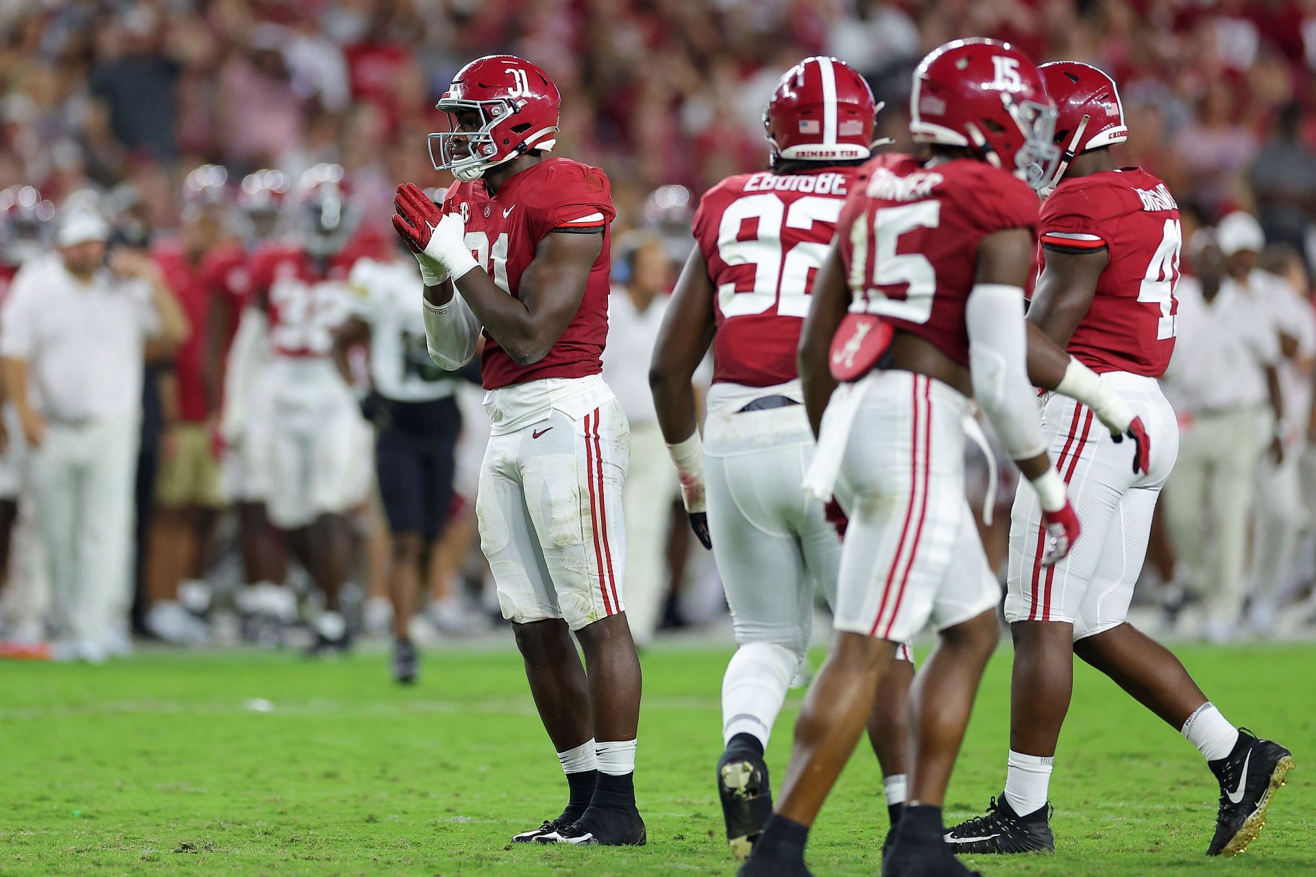 Will Anderson Jr. #31 of the Alabama Crimson Tide celebrates a sack against the Vanderbilt Commodores