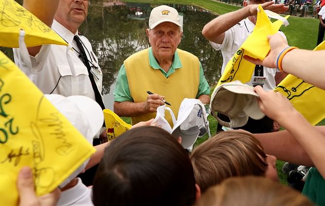 Can players sign autographs on Augusta National flags during the Masters? A look at the unwritten rule