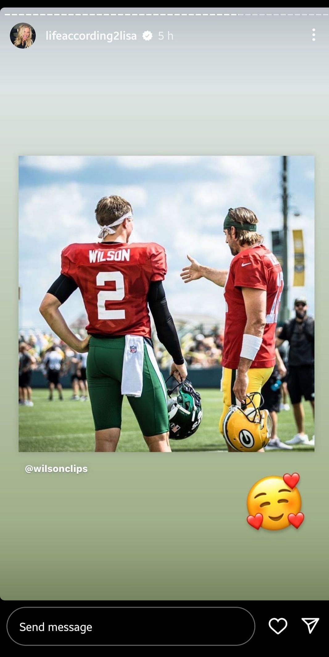 Quarterbacks Aaron Rodgers and Zach Wilson during a 2021 joint Jets-Packers training camp practice