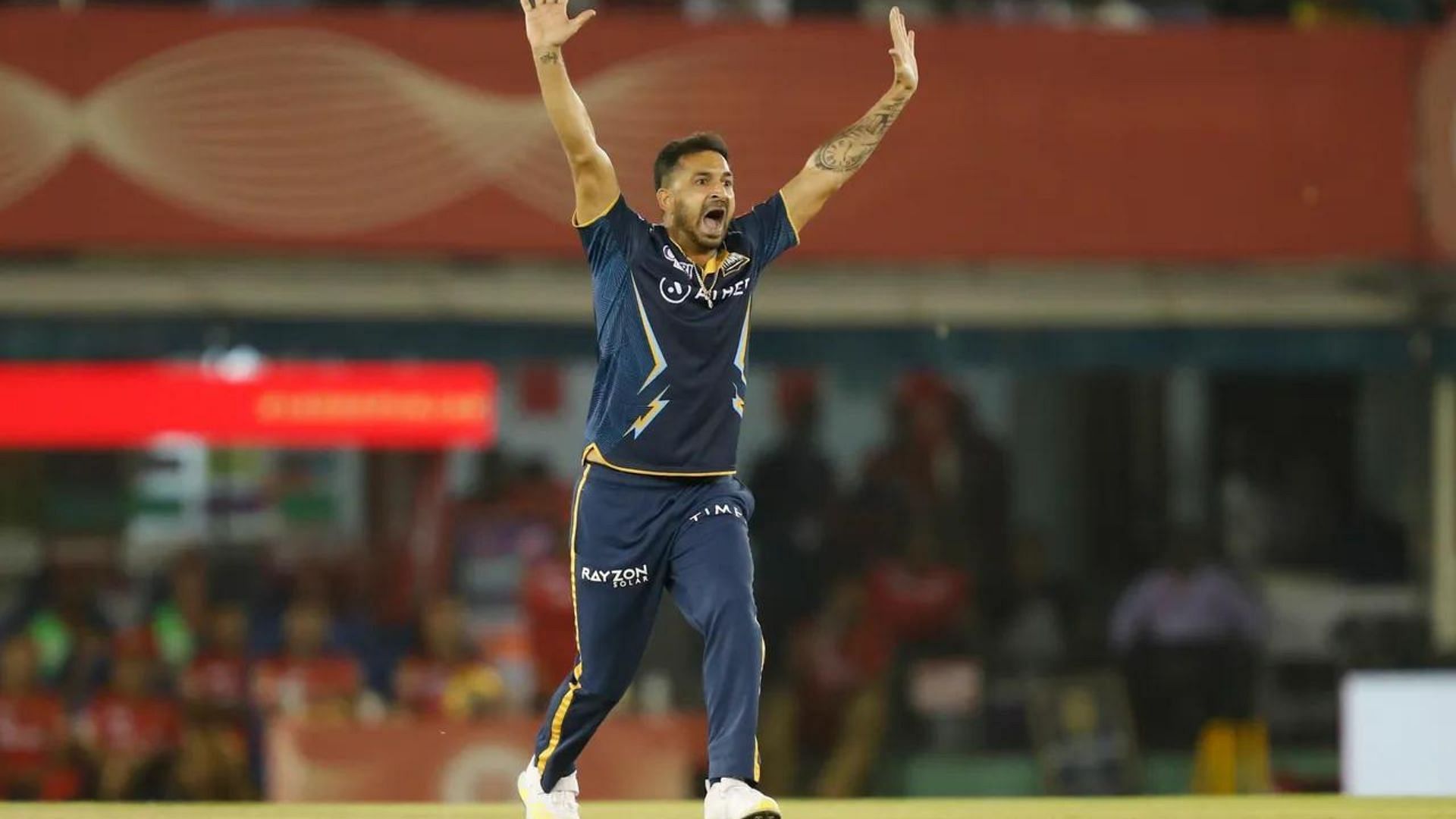 Mohit Sharma in action during his IPL debut for GT (P.C.:iplt20.com)