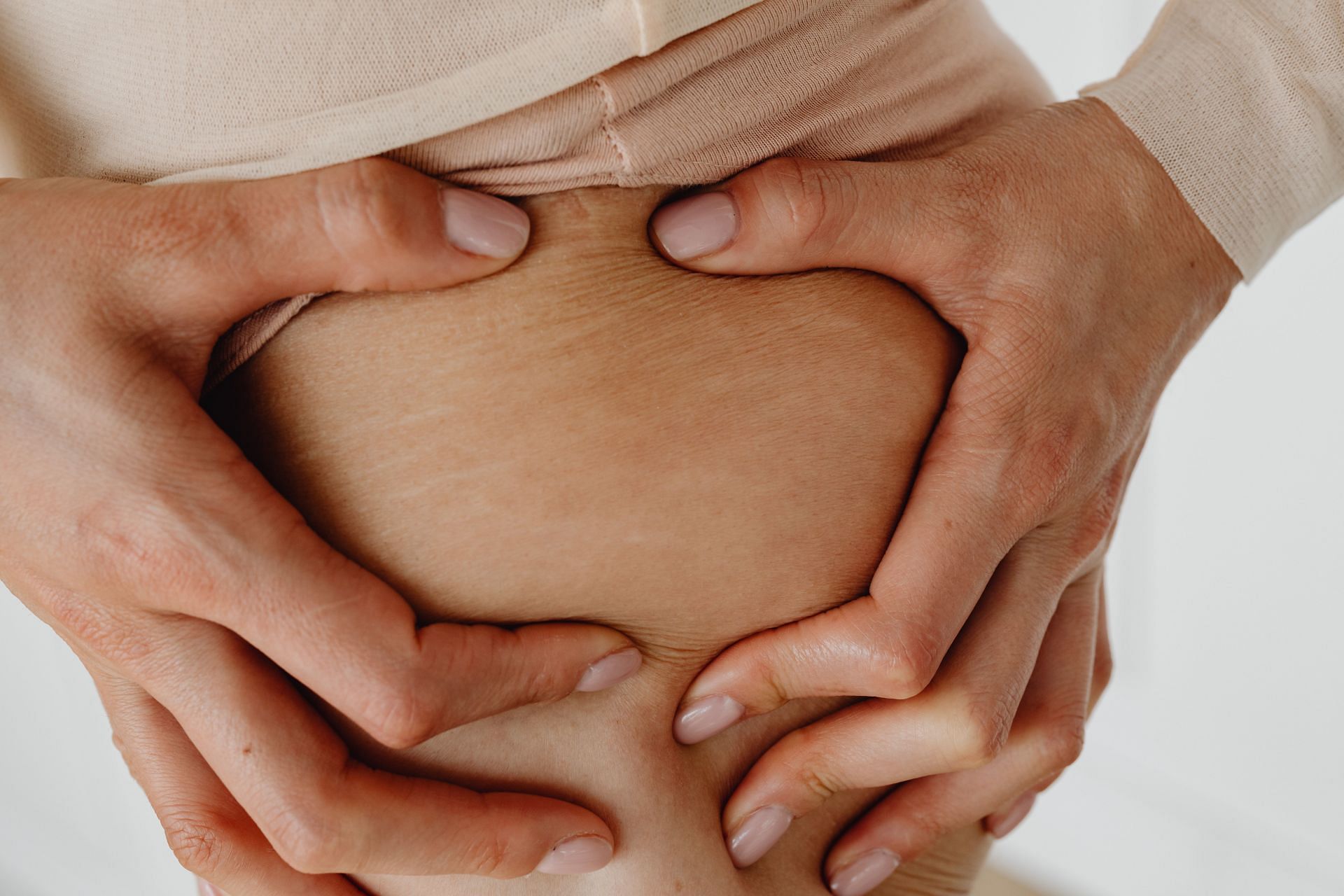 Are you looking for treatment of stretch marks? (Image via Pexels/ Karolina Grabowska)