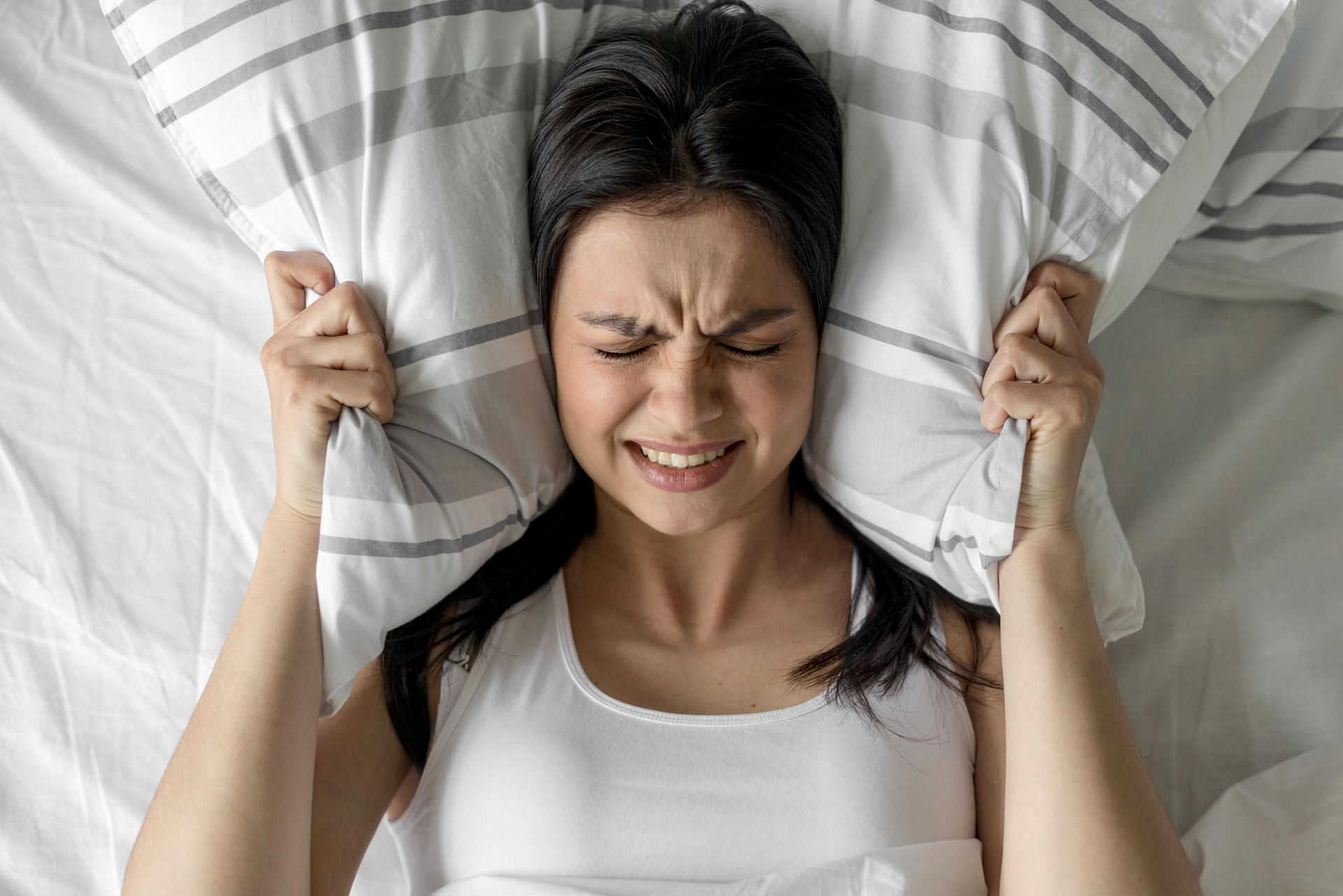 Sleep problems have now been shown to be linked to stroke, which tips would you like to implement? (Image via Freepik/ Freepik)