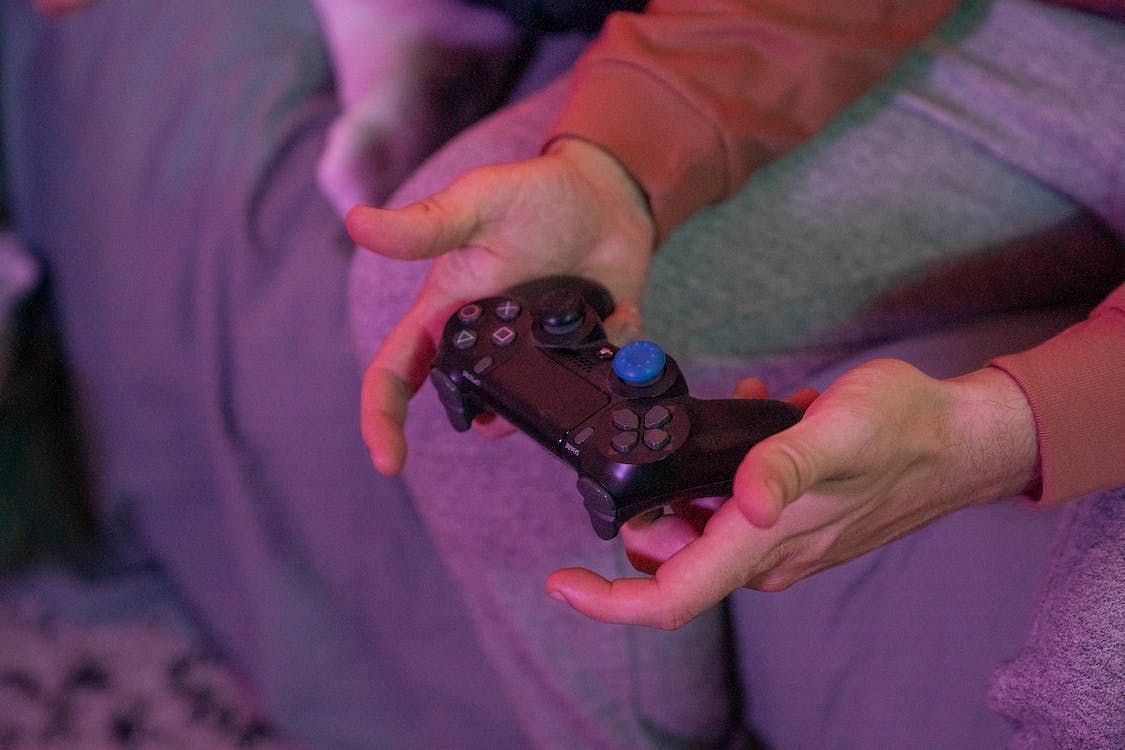 On the positive side, playing video games can improve cognitive abilities, such as problem-solving skills, focus, and concentration (Kevin Malik/Pexels)