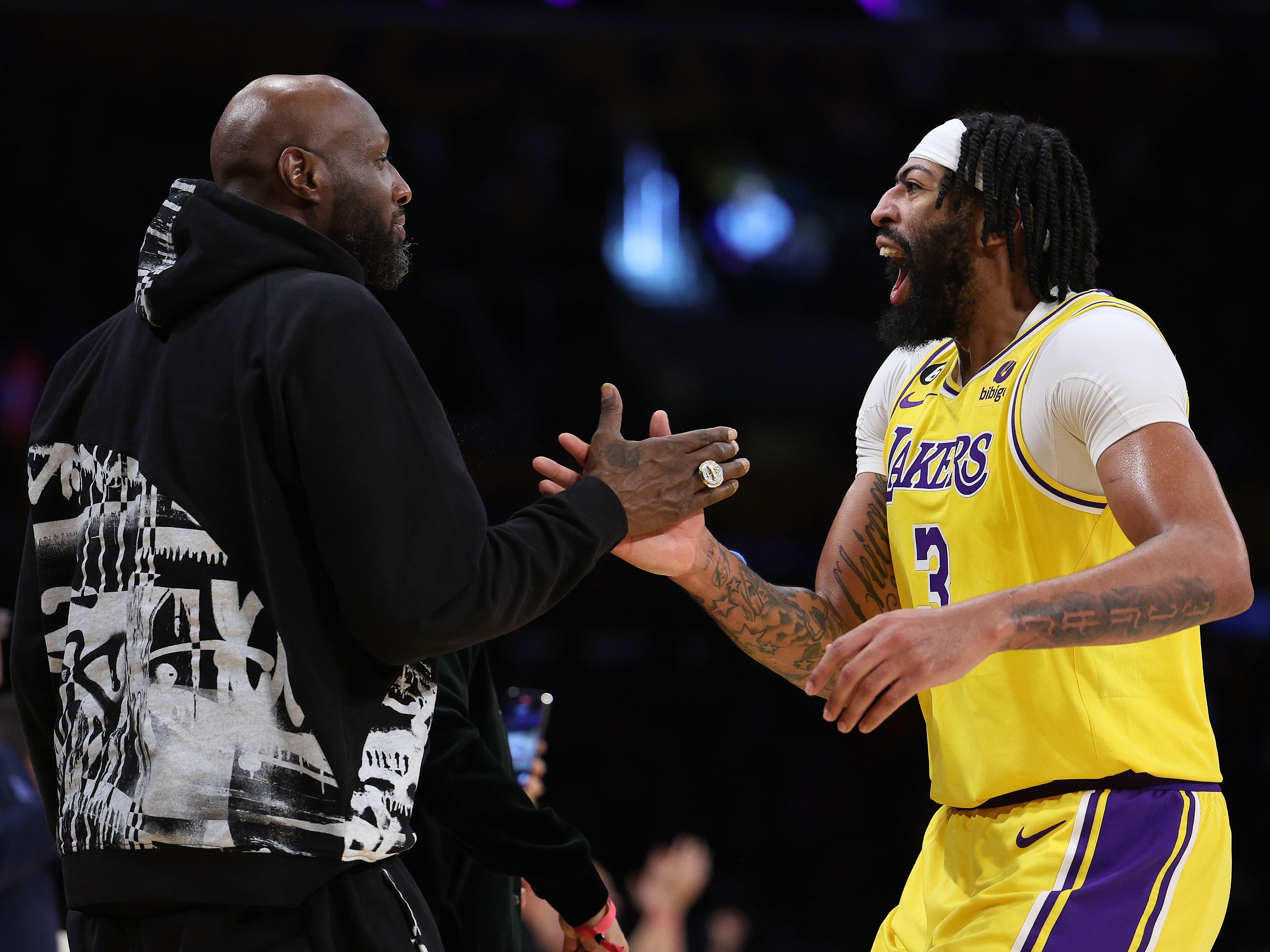 Lamar Odom urges Lakers