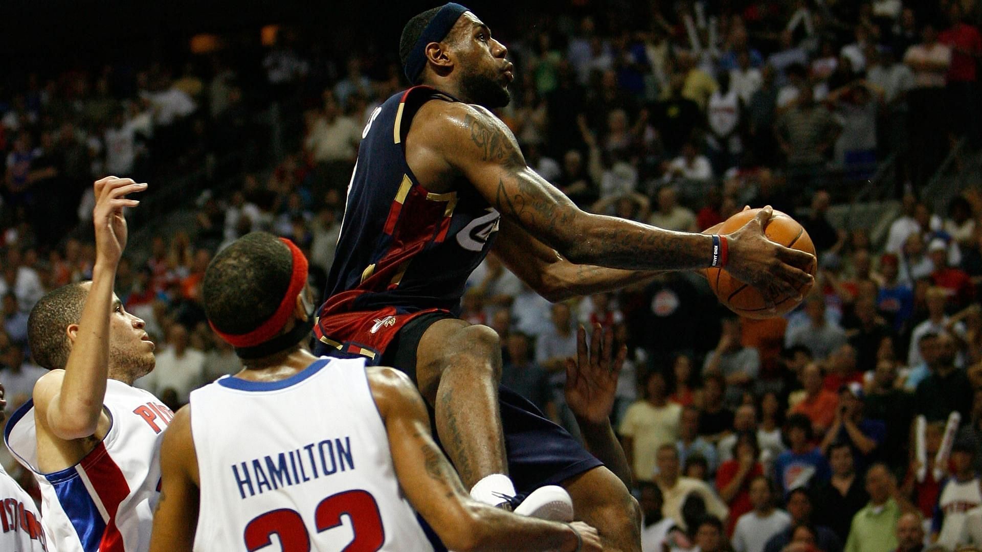 LeBron James against the Detroit Pistons (Photo: NBA.com)