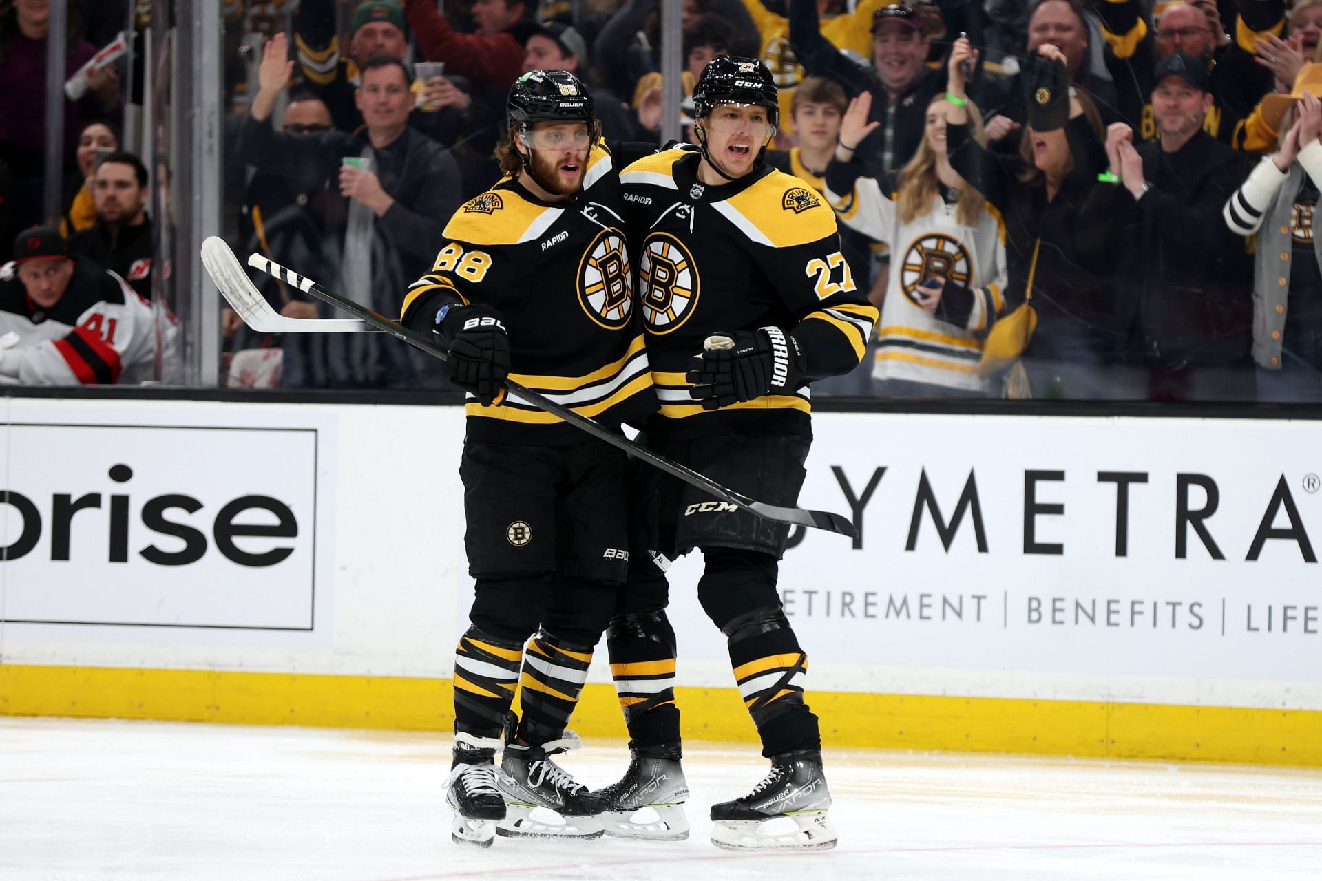 Pastrnak Hat Trick Lifts Bruins to Record-Setting Win Over Flyers