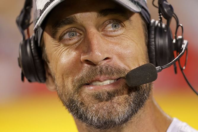 Over a month after Aaron Rodgers’ Pat McAfee show appearance, what’s changed for Packers and Jets?