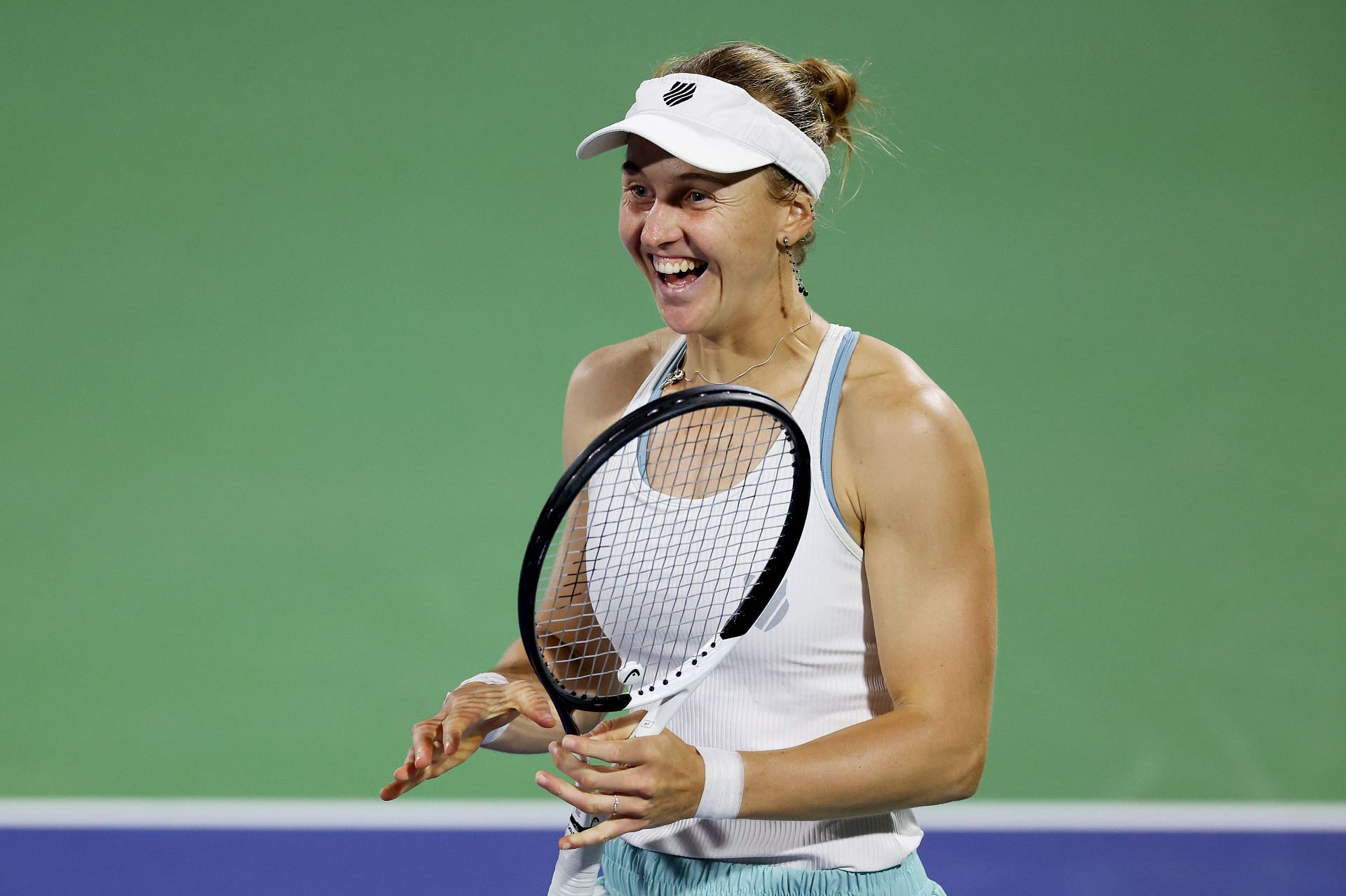 Liudmila Samsonova at the 2023 Dubai Tennis Championships/