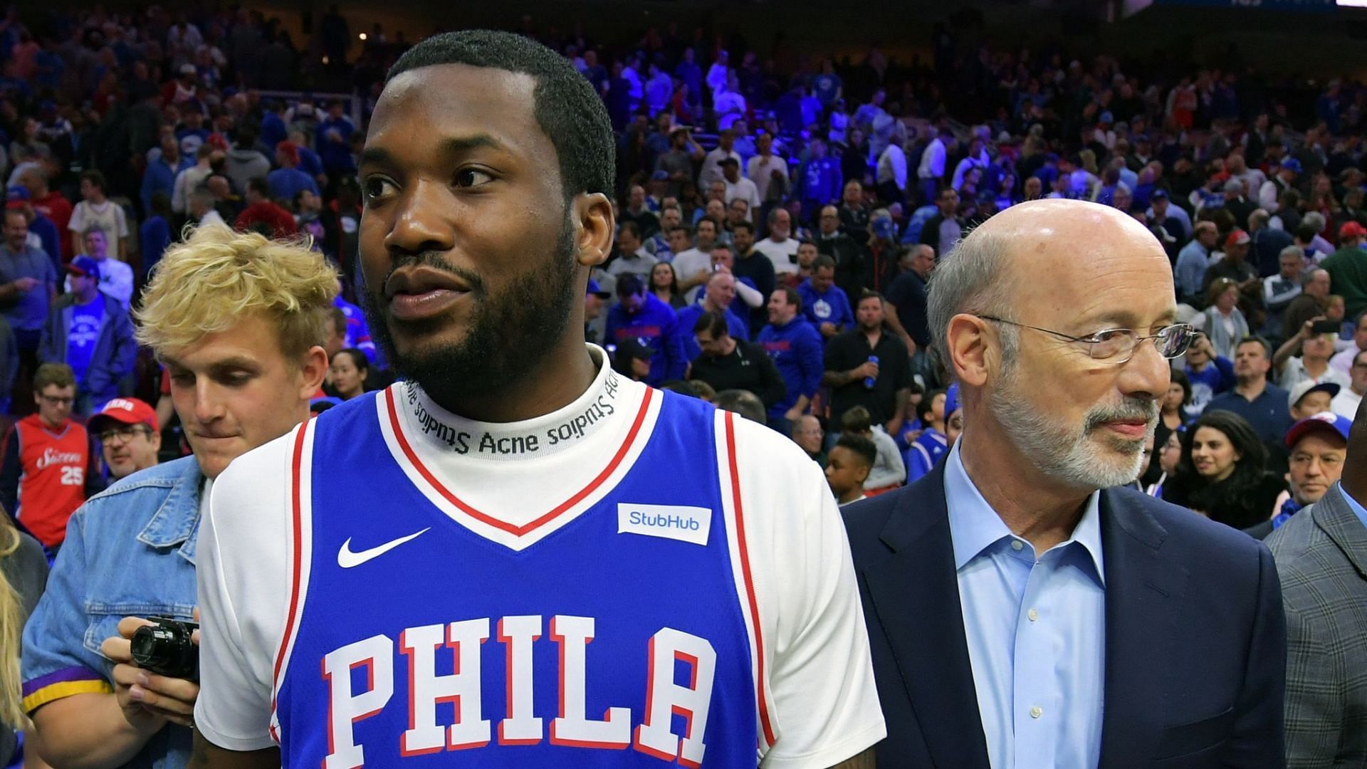 Fans roast Meek Mill as he tried to weigh in on Draymond Green