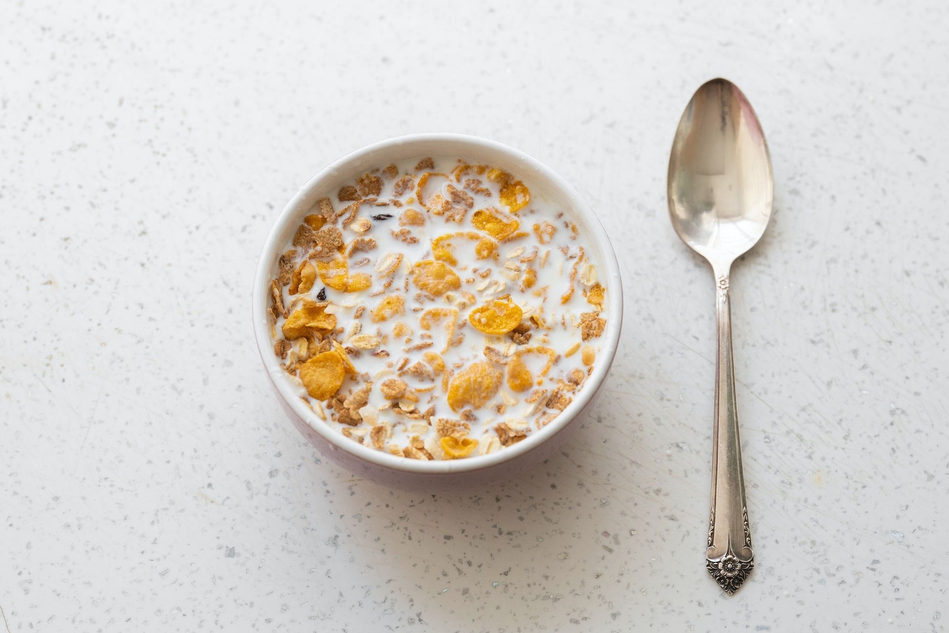Check out the Honey Bunches of Oats nutrition! (Photo via engin akyurt/Unsplash)
