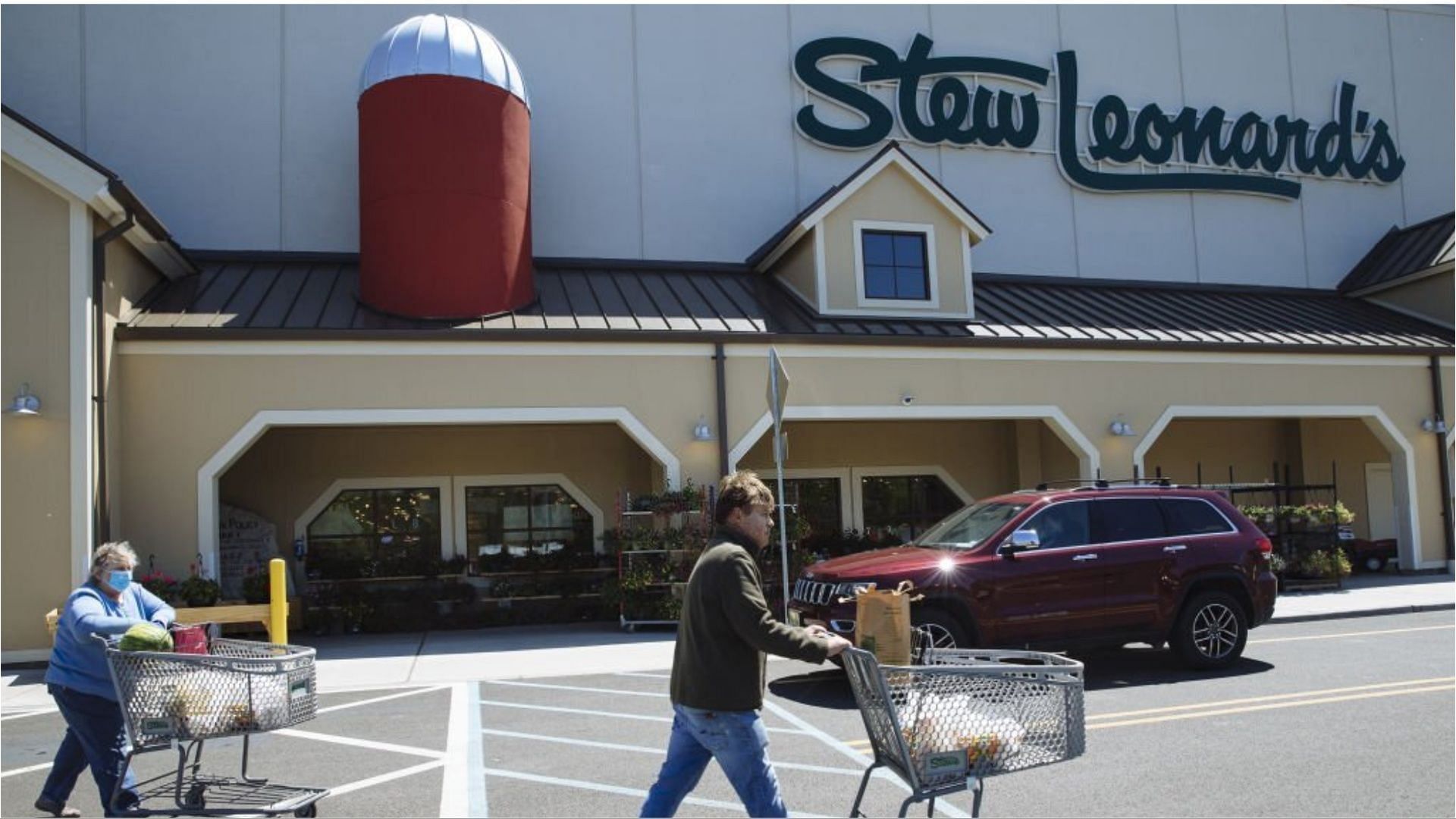 Stew Leonard&#039;s has earned from its successful journey as a supermarket chain over the years (Image via Angus Mordant/Getty Images)