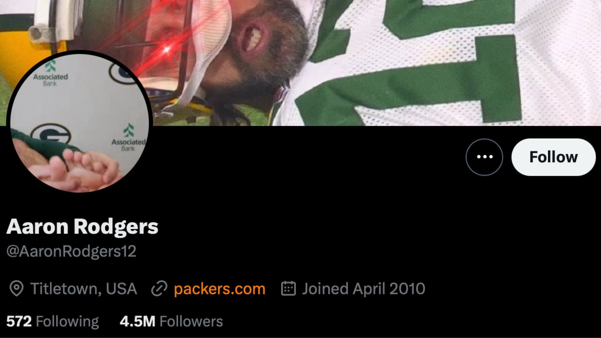 The four-time MVP loses his blue checkmark. Credit:@aaronrodger12 (Twitter)