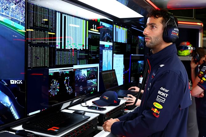 Red Bull reserve Daniel Ricciardo to return in an F1 car this year