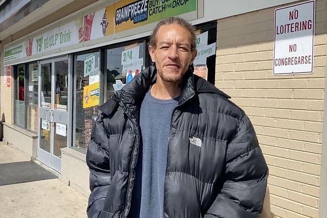 Delonte West spotted dancing at 7-Eleven: Viral video from a fan explored
