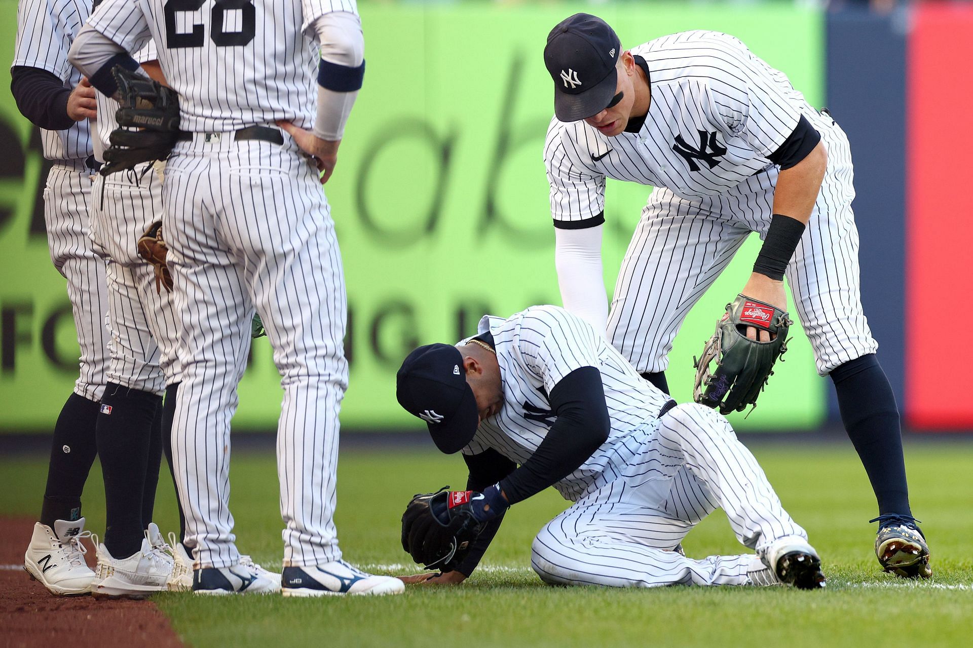Yankees' Jonathan Loaisiga joins Josh Donladson on injured list