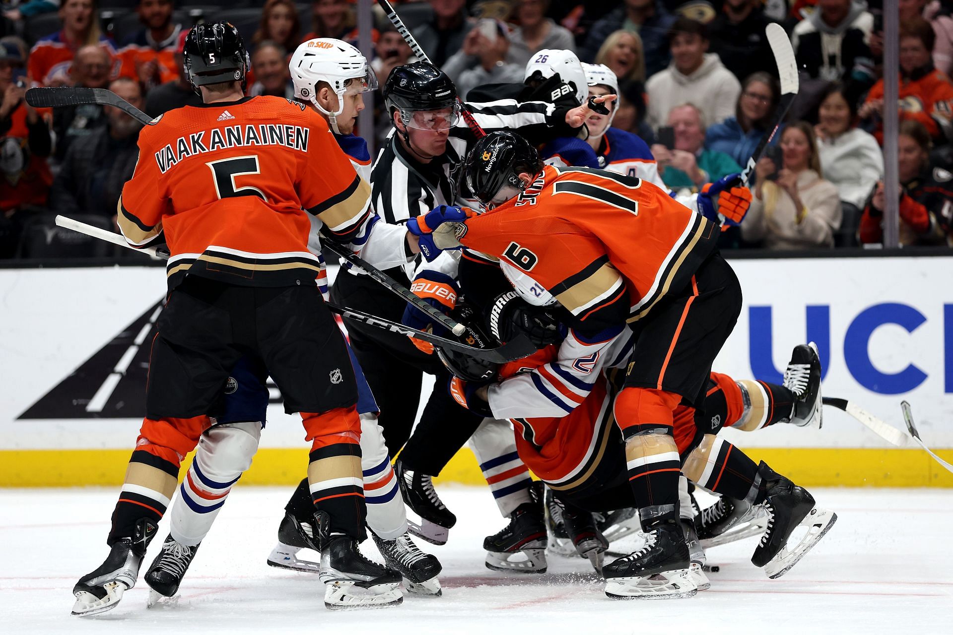 Anaheim Ducks vs