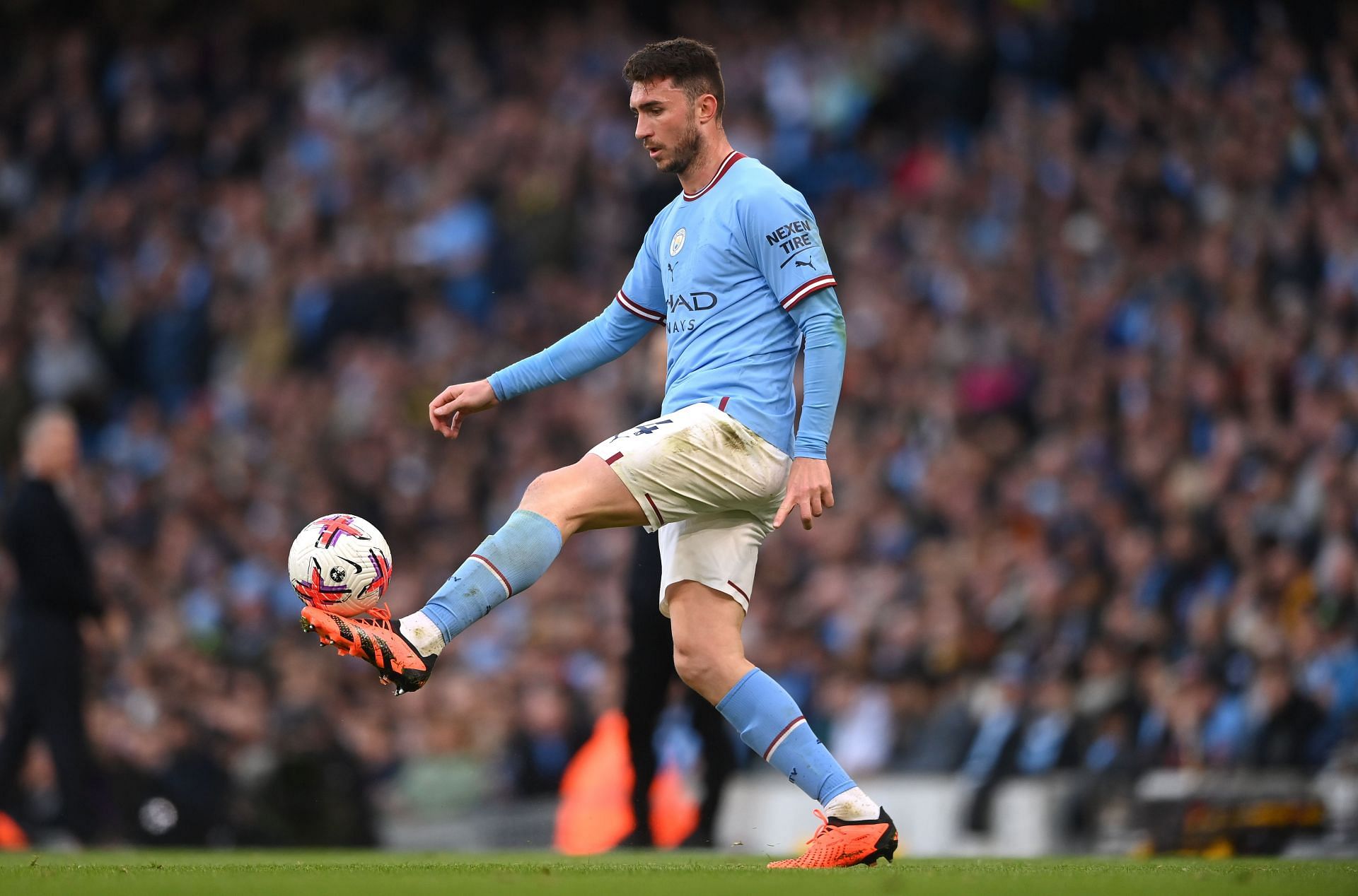 Aymeric Laporte has admirers at the Parc des Princes.