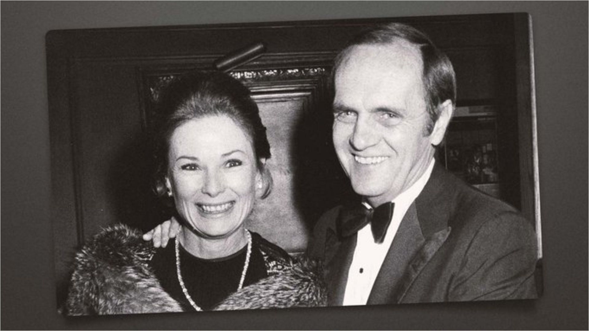 Bob Newhart and Ginnie Newhart raised four children following their marriage (Image via MikeBarnes4/Twitter)