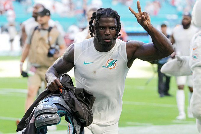 Dolphins All-Pro WR Tyreek Hill says he will retire at 31 after