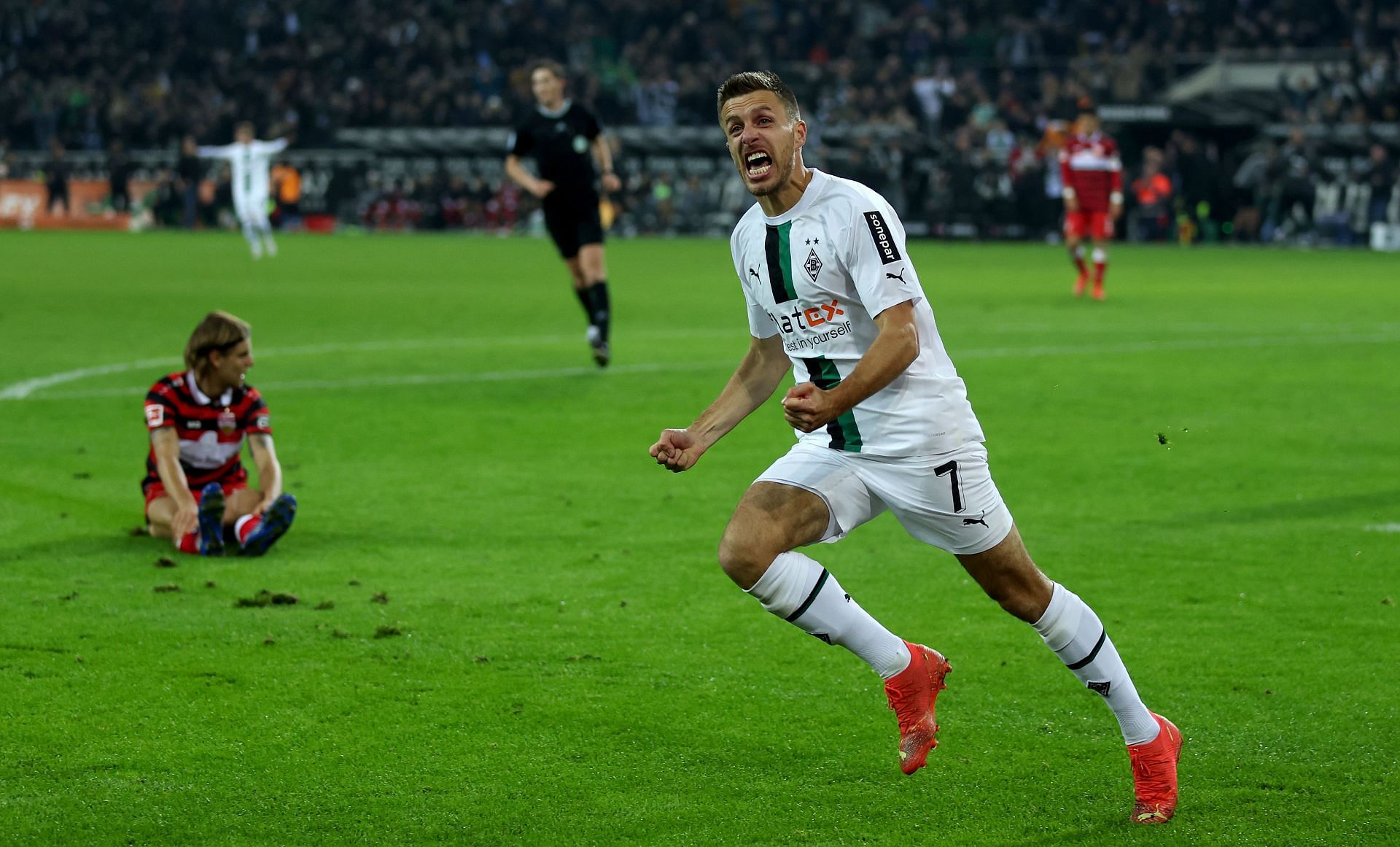 Borussia M&ouml;nchengladbach v VfB Stuttgart - Bundesliga